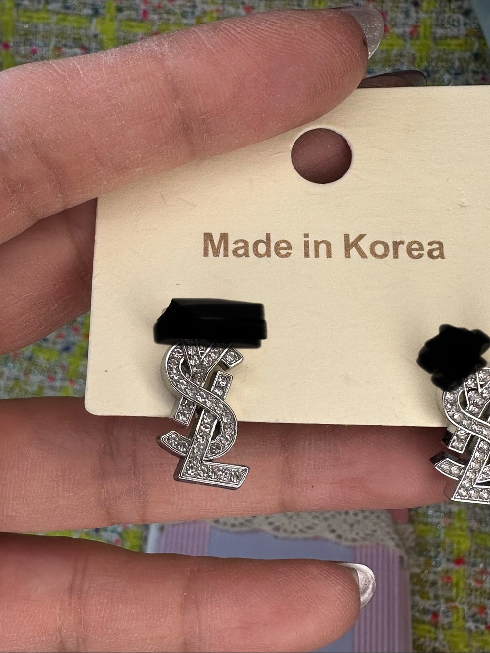 A great Crystal Logo Drop Earrings - Silver